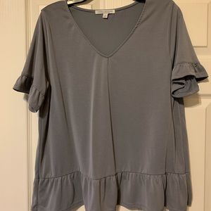 Women’s gray ruffle top